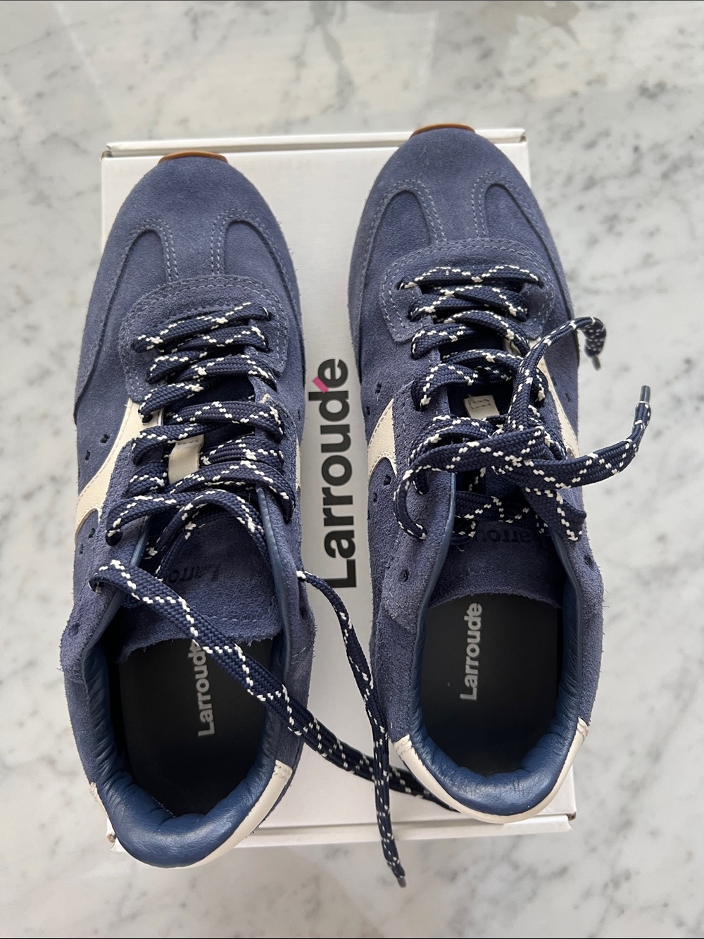 Women’s Larroude Stella Navy Suede Sneakers Size 8